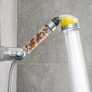 Chuveiro Ecológico Multifunções com Aromaterapia e Minerais – Design Universal, Fácil Instalação, Cartuchos de Aromas (Jasmim, Lavanda, Limão), Filtro Mineral (Maifan, Zeolite, Turmalina), Aumenta Oxigénio e Suaviza Água, Ideal para Peles Sensíveis, Previne Dermatites, Poupança de Água, Dimensões Ø 6,5 x 21 cm, Material ABS, Ótima Opção de Presente, Alta Qualidade